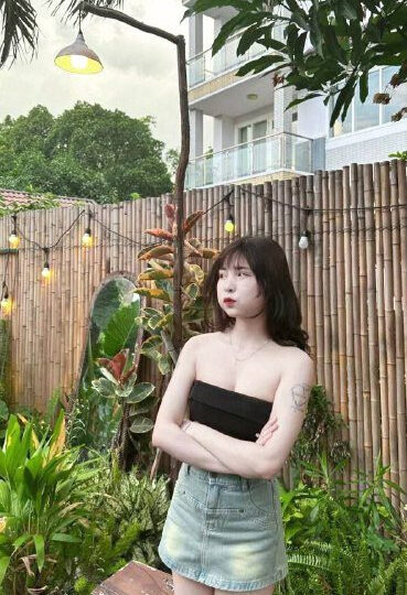 Ảnh 7 của Vợ dâm cưỡi ngựa sướng dâm thủy ra lênh láng